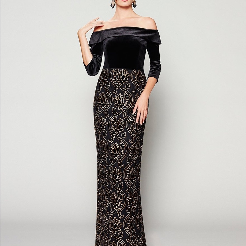 Adrianna Papell Burnout Velvet Column Black Gold